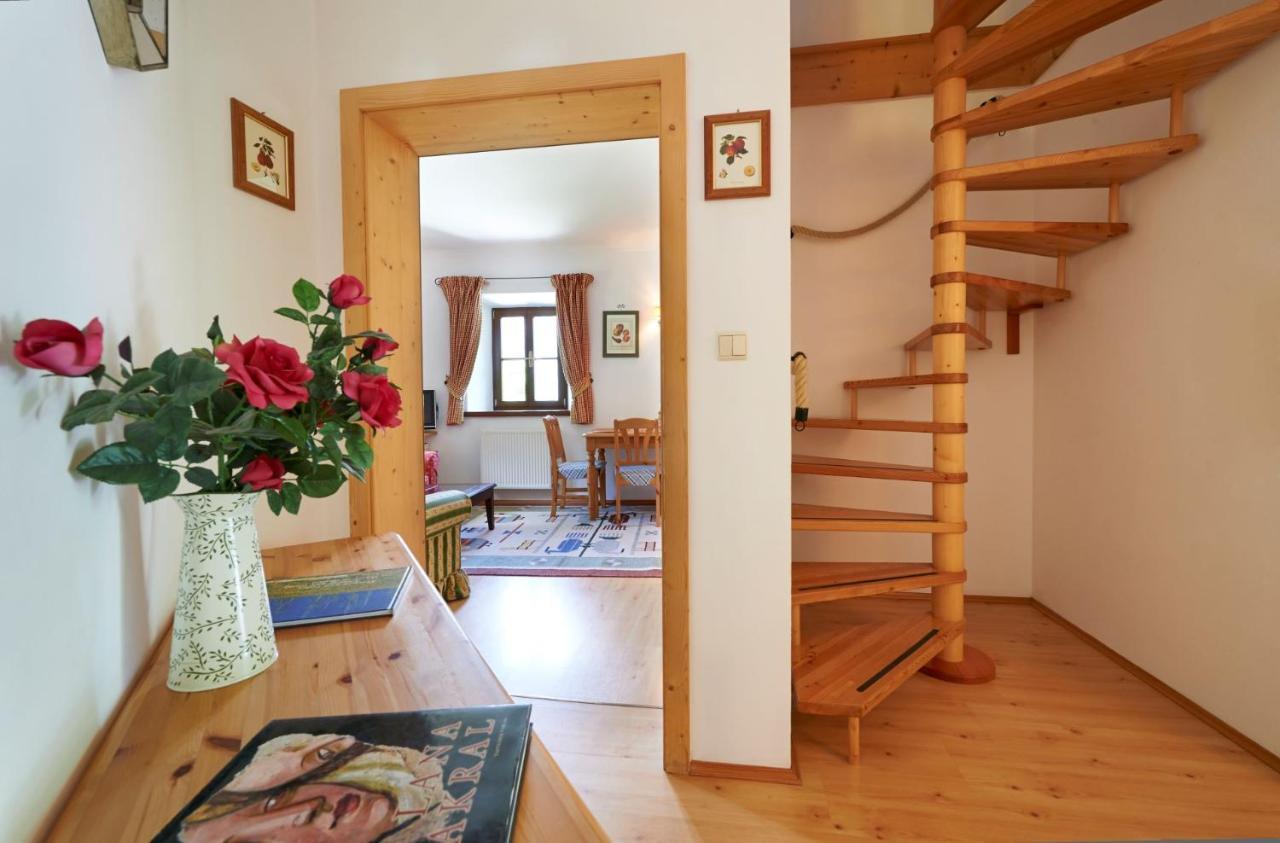 Ferienapartments Gutshof Brandis Лана Екстериор снимка